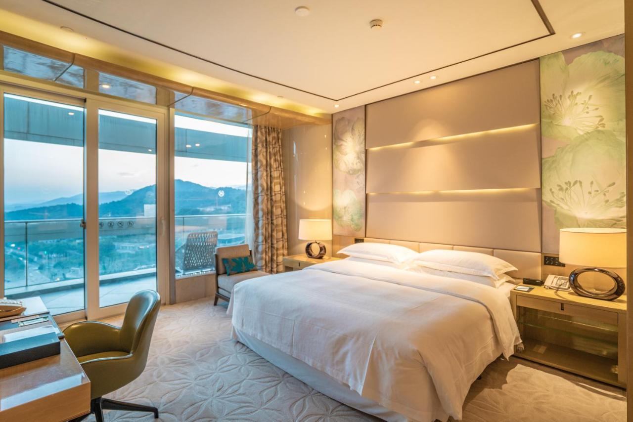Sheraton Huzhou Taihu Lake Hot Spring Resort & Spa Екстериор снимка