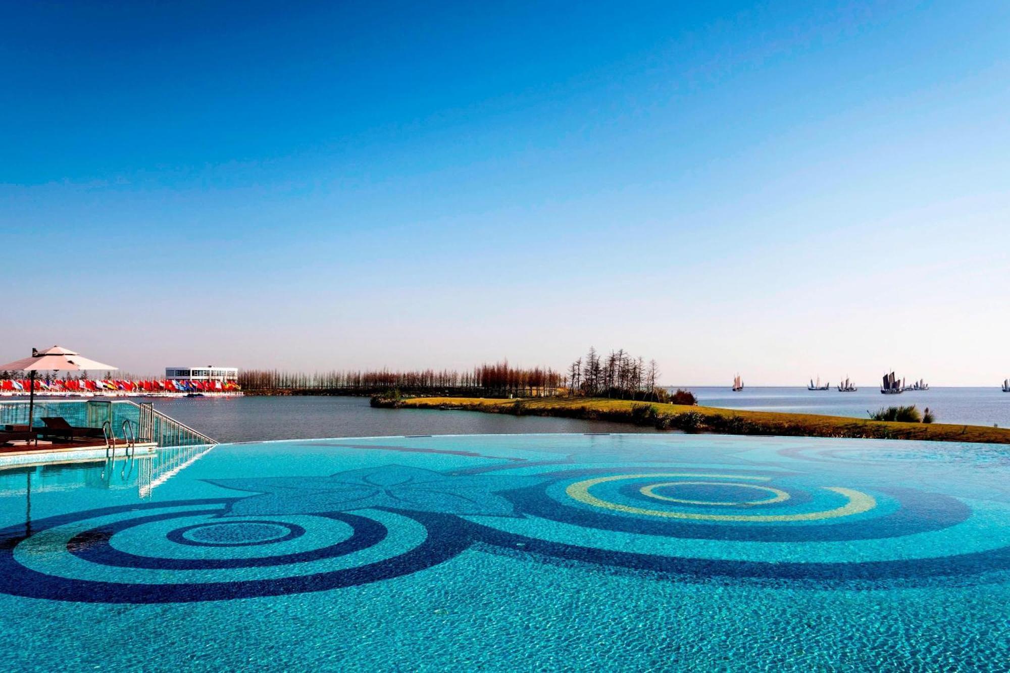 Sheraton Huzhou Taihu Lake Hot Spring Resort & Spa Екстериор снимка