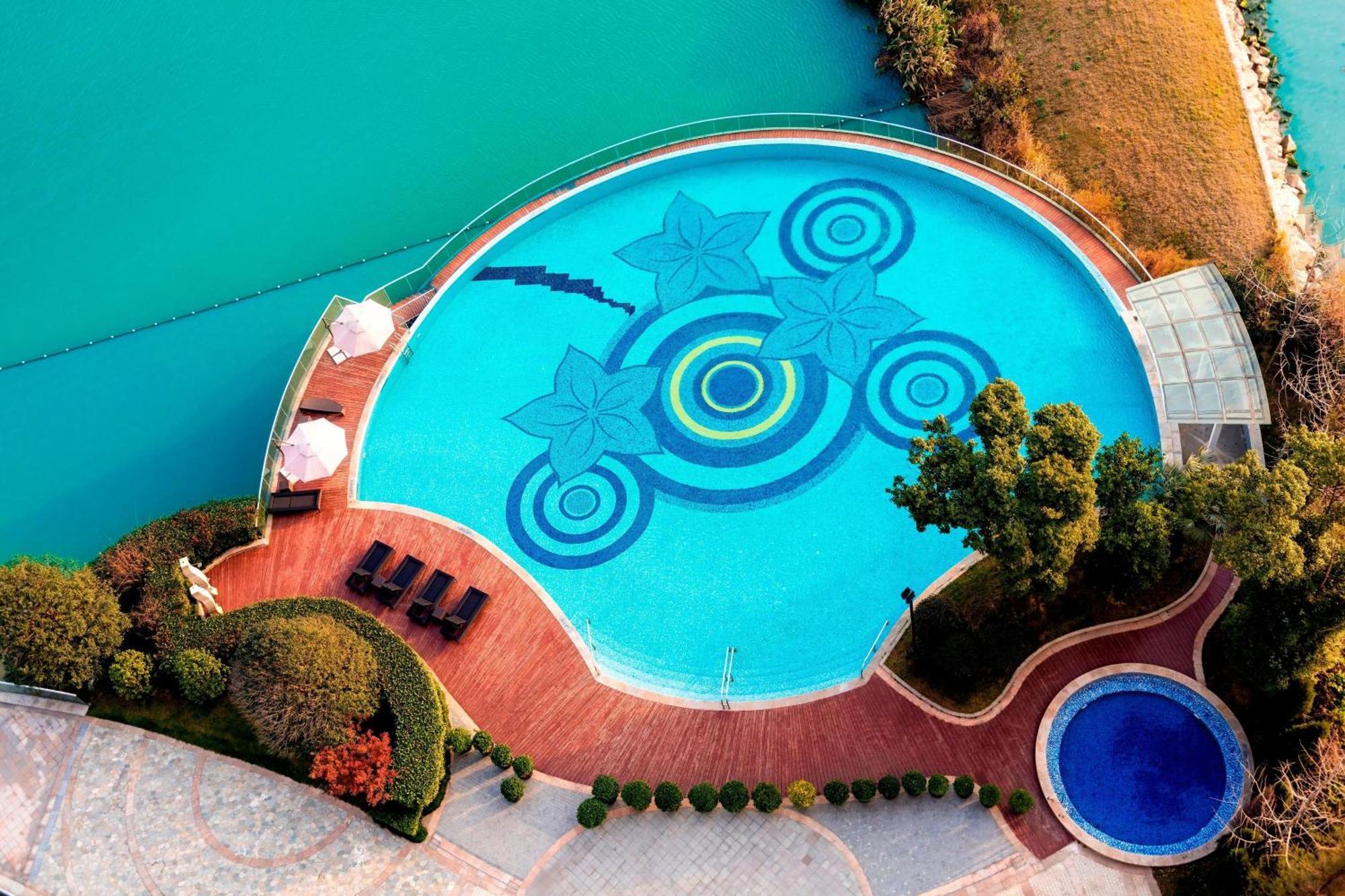Sheraton Huzhou Taihu Lake Hot Spring Resort & Spa Екстериор снимка