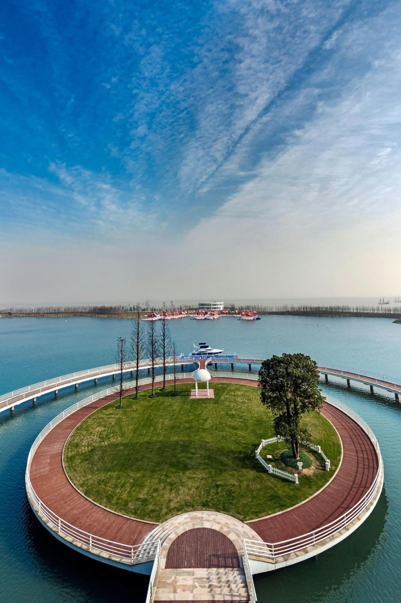 Sheraton Huzhou Taihu Lake Hot Spring Resort & Spa Екстериор снимка